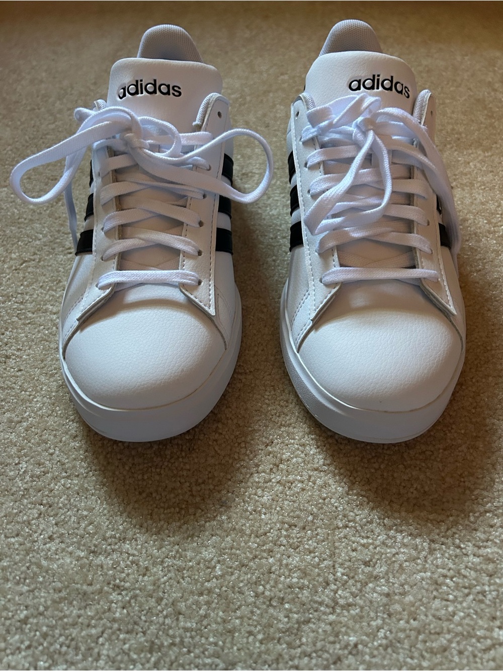 adidas Women’s White Sneakers with Black Stripes Low Top Lace-Up Cloud foam